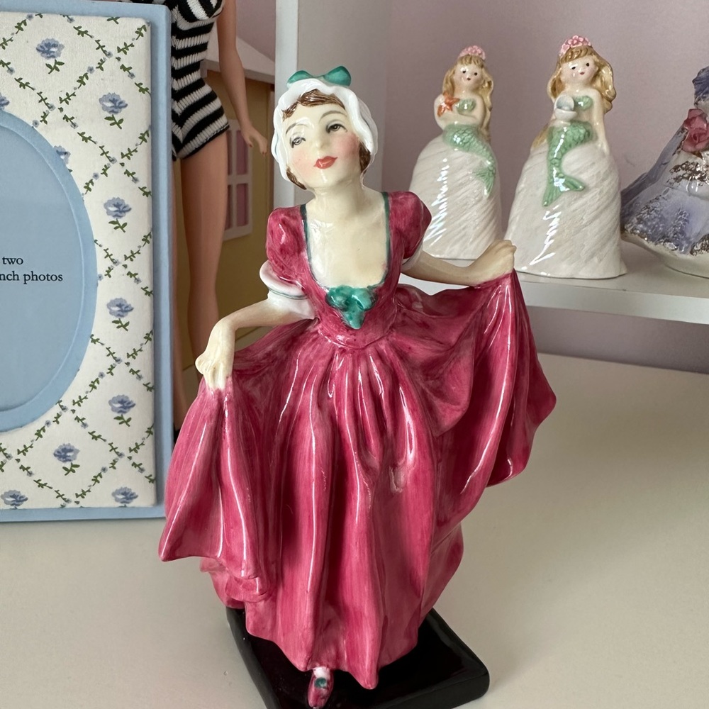 RARE! Royal Doulton Delight England Bone China Figurine Lady Girl Dress